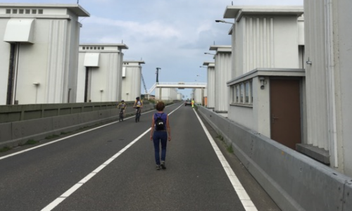 Wandelen en fietsen over de Afsluitdijk. Situatie in 2019. Beeld door Wandelnet.