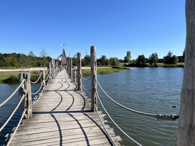 Vlonderbrug in het Crescentpark © Ernst Koningsveld