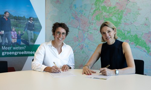 Ondertekening GGM Pact Wandelnet LR.jpg